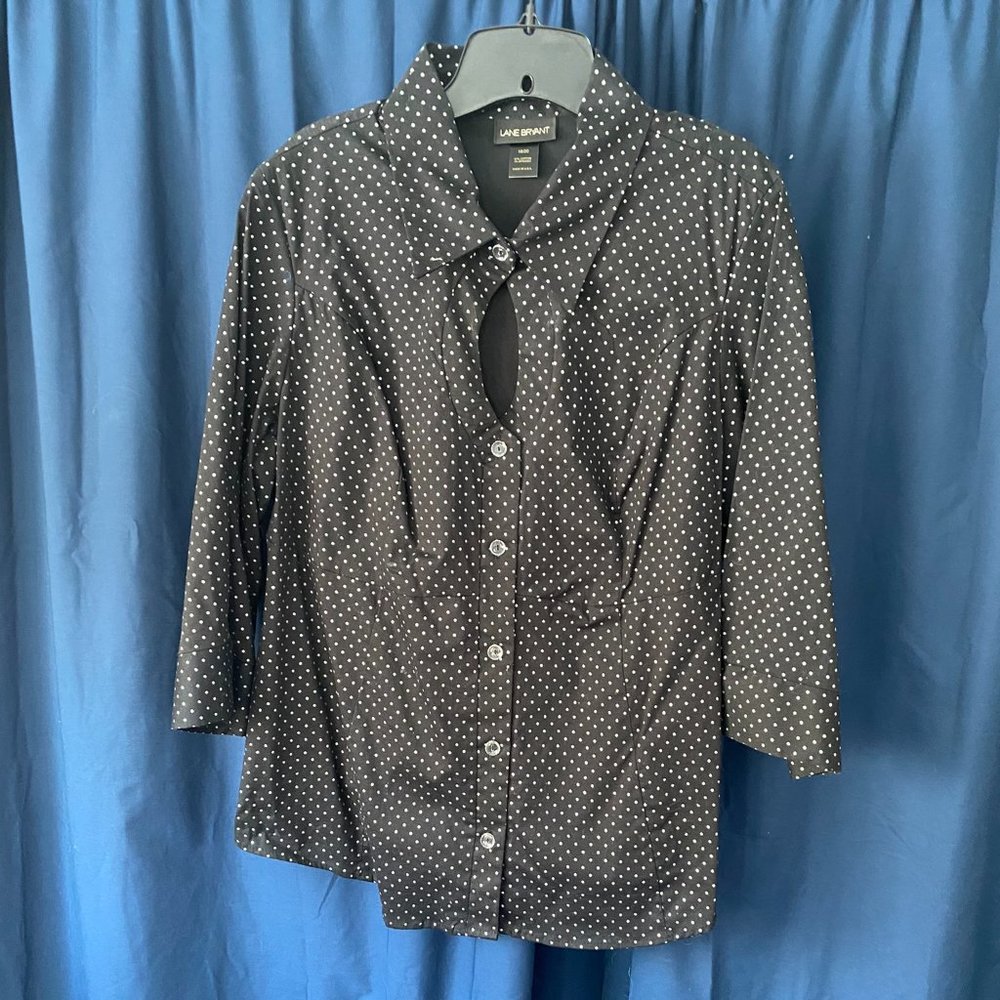 NWOT- LANE BRYANT Black & White Pok-a-Dot button down shirt